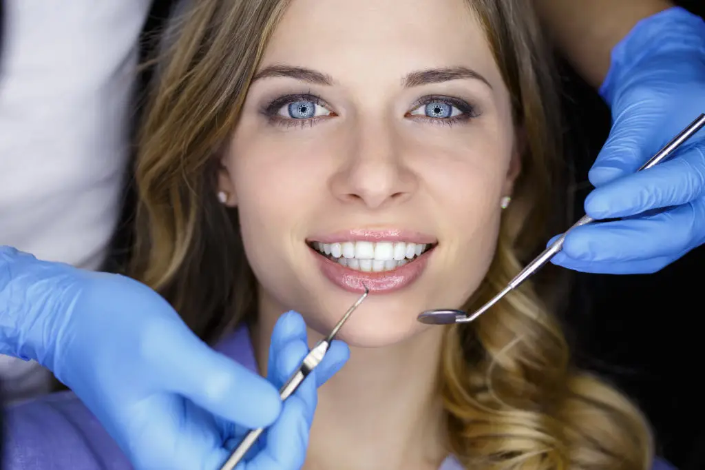 what are dental implants